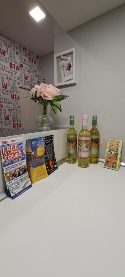 6-Pack Apartment In The Party District Budapest Luaran gambar