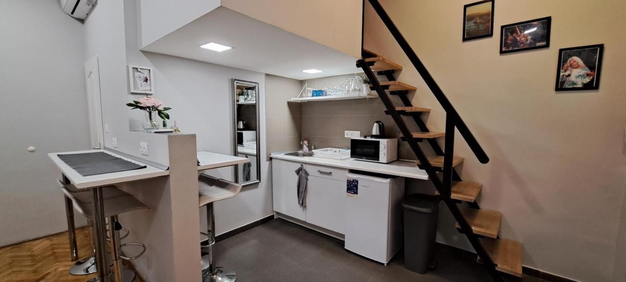 6-Pack Apartment In The Party District Budapest Luaran gambar