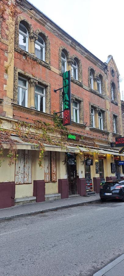 6-Pack Apartment In The Party District Budapest Luaran gambar
